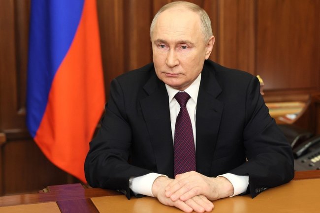 Пушек вместо масла не будет: Путин заявил об отсутствии планов милитаризации экономики