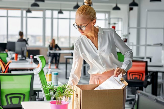 Увольнение сотрудника за постоянные опоздания: какие условия