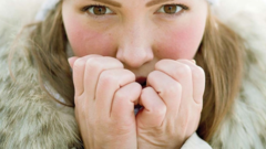 Травматолог рассказал о ключевой ошибке при обморожении