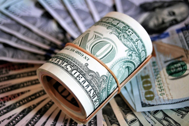 Экономист Ордов назвал максимальным рост курса доллара до 92 рублей