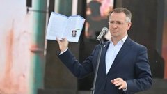 Мединский представил новую серию учебников по обществознанию