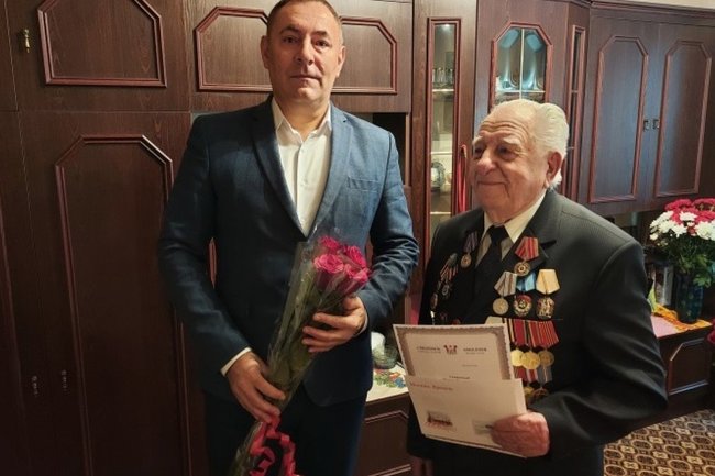 ветеран Виктор Якунин отметил 95-летие