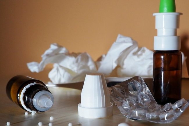 «Лучше не начинать»: врач сравнил сосудосуживающие капли для носа с наркотиками