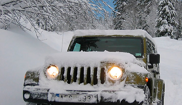 Offroad Schnee Jeep Passagier Berg Berg bergauf Fahren