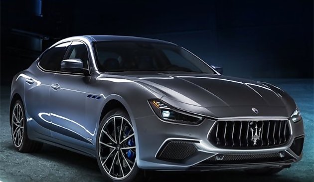 Maserati Ghibli Hybrid Слайд