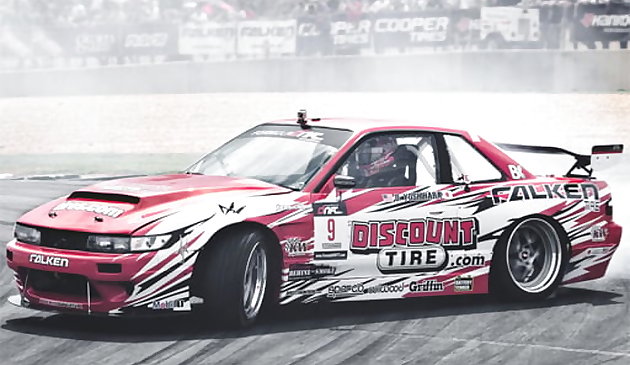 Дрифтующие автомобили Слайд